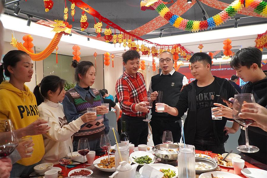 1709518359869359.jpg 晚宴.jpg